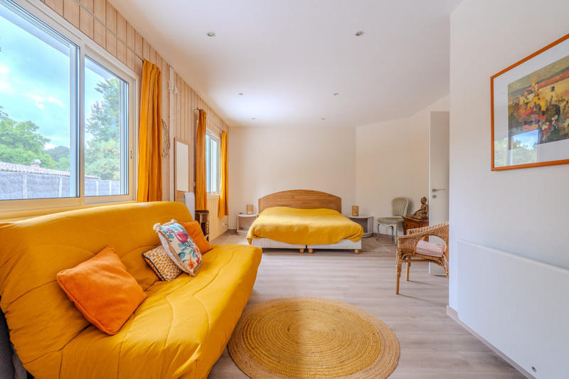 Maison - 215 m² - 7 pièces