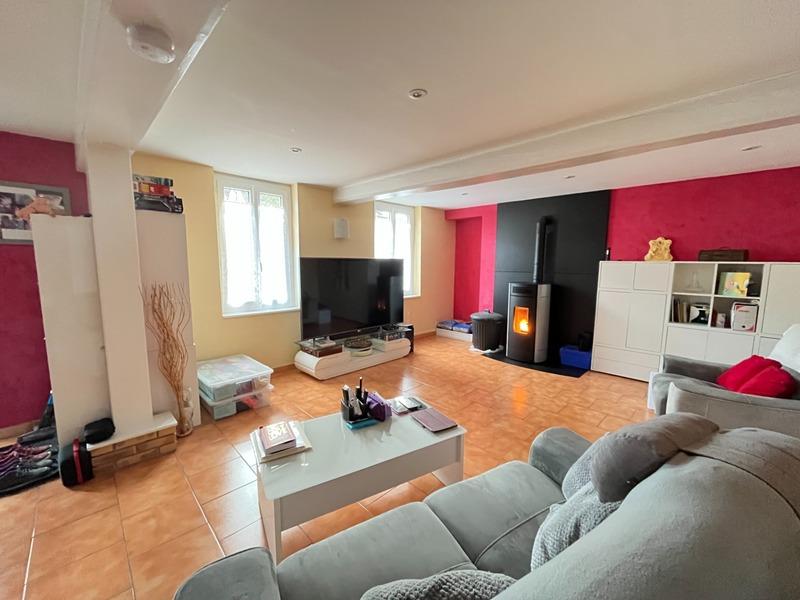 Maison - 122 m² - 6 pièces