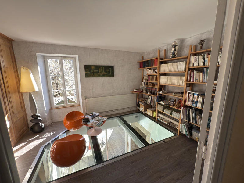 Maison - 450 m² - 10 pièces