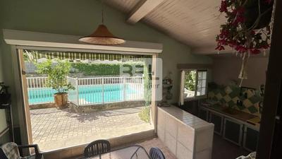 Villa - 100 m² - 5 pièces