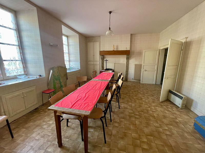 Maison - 307 m² - 7 pièces