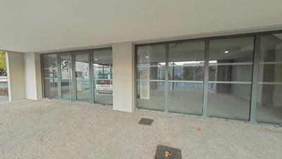 Local commercial - 175 m²