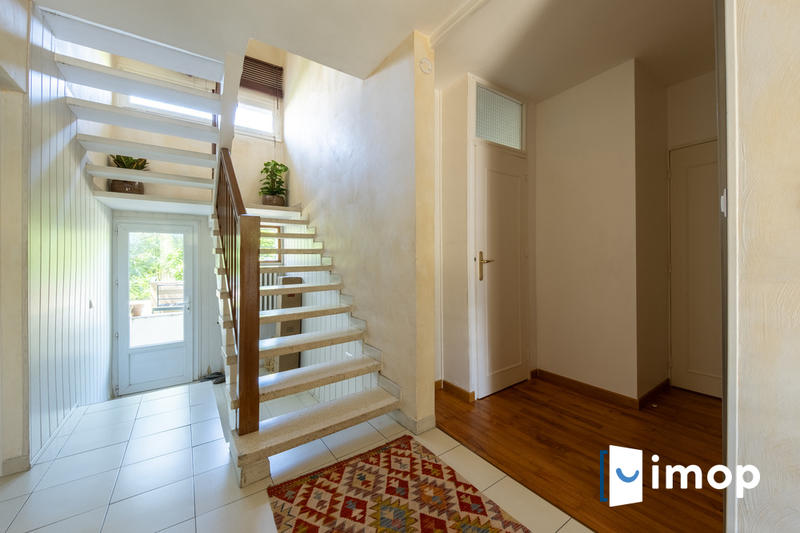 Maison - 105 m² - 5 pièces