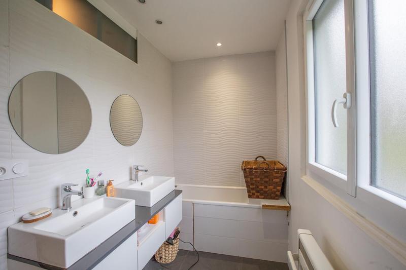 Maison - 150 m² - 7 pièces