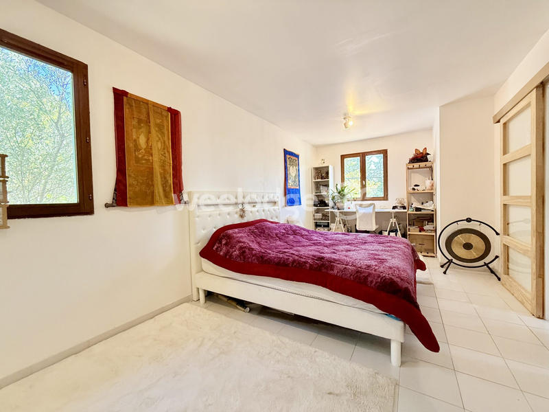 Maison - 187 m² - 6 pièces