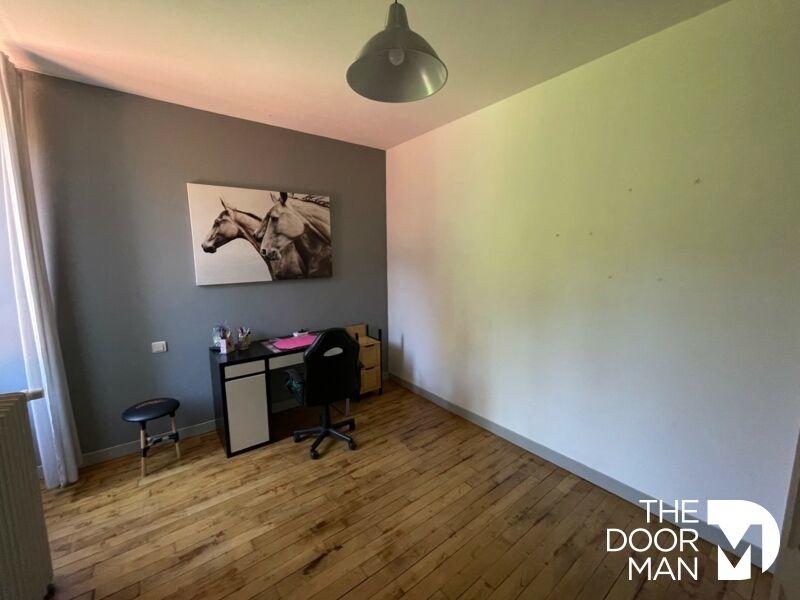 Maison - 200 m² - 7 pièces