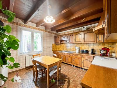 Pavillon - 151 m² - 6 pièces