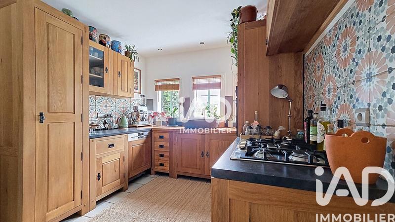 Maison - 206 m² - 8 pièces