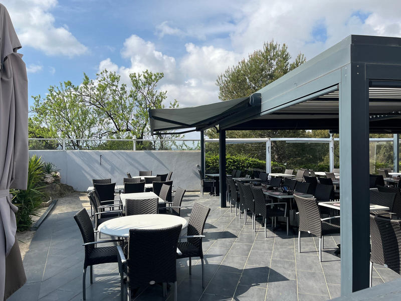 Local commercial - 253 m² - 3 pièces