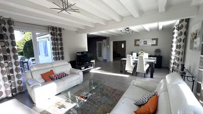 Maison - 151 m² - 6 pièces