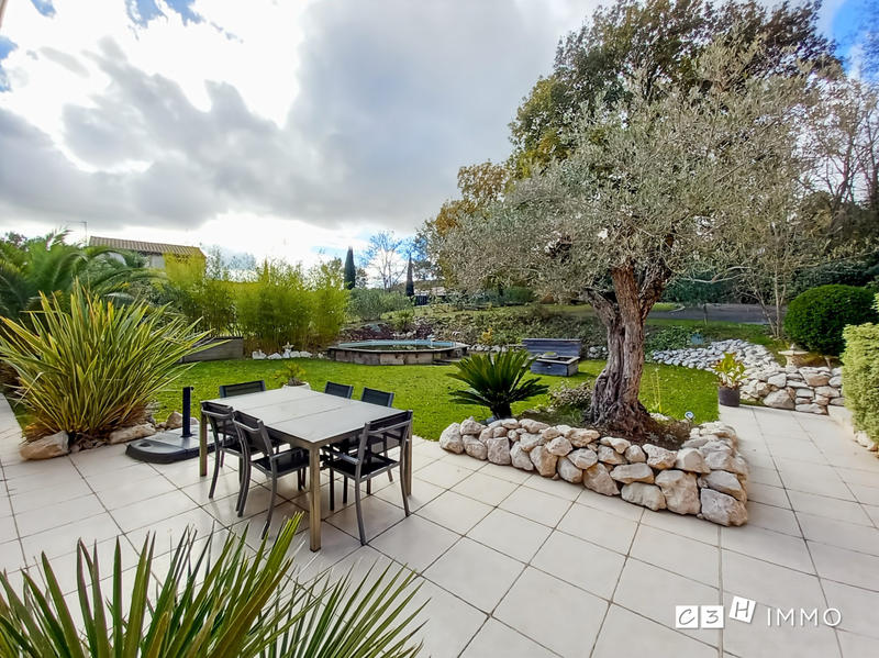 Villa - 140 m² - 6 pièces