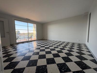 Appartement - 103 m² - 4 pièces