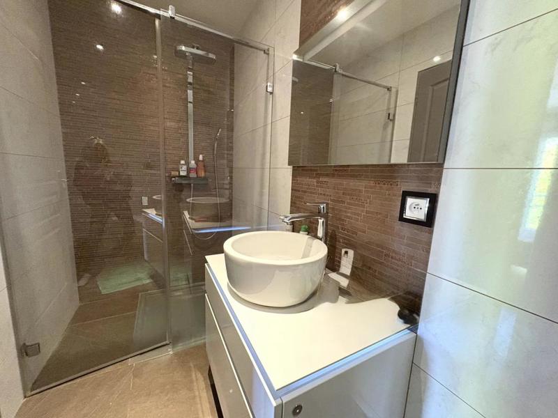 Appartement - 204 m² - 6 pièces