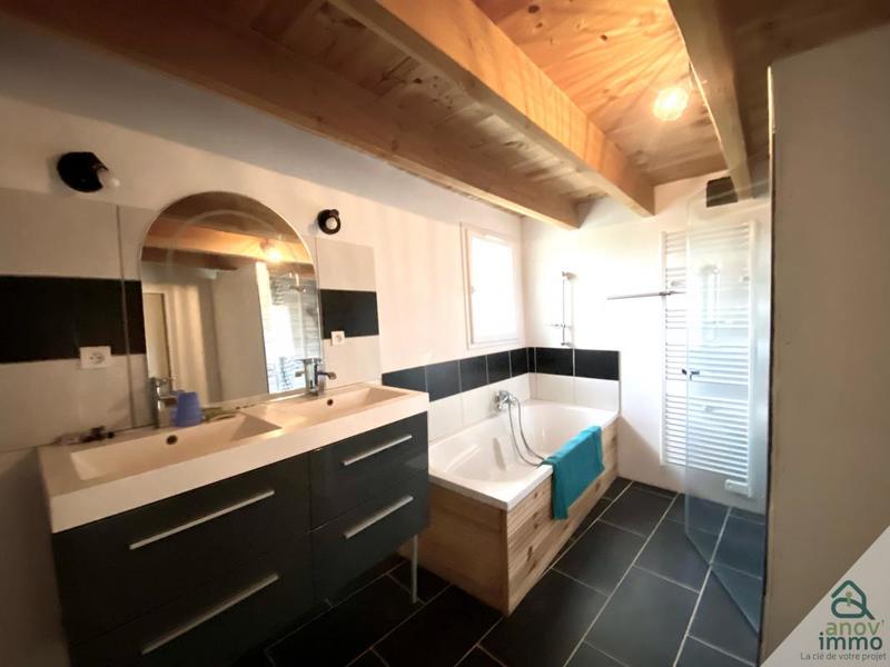 Maison - 184 m² - 7 pièces