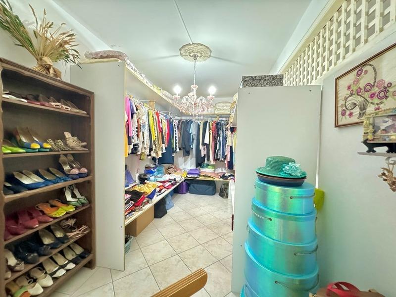 Maison - 362 m² - 8 pièces