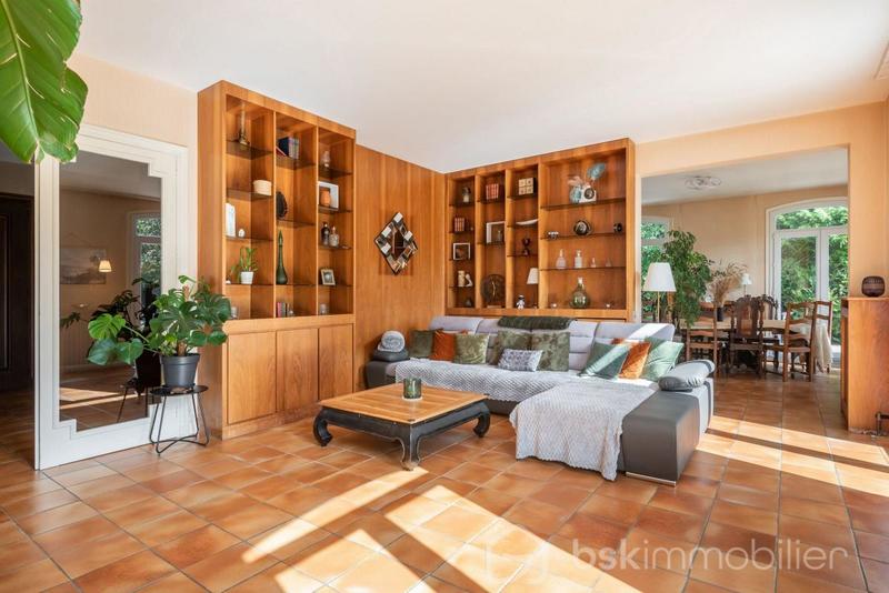 Maison de maîtres - 310 m² - 10 pièces