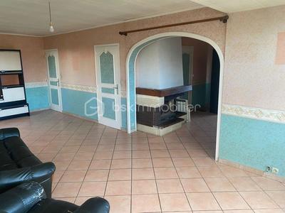 Maison traditionnelle - 102 m² - 5 pièces