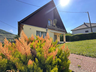 Maison - 250 m² - 6 pièces