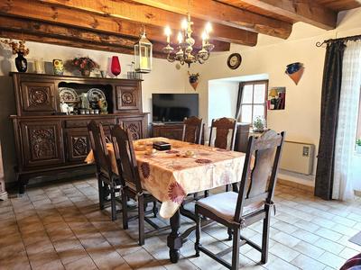 Maison - 92 m² - 5 pièces