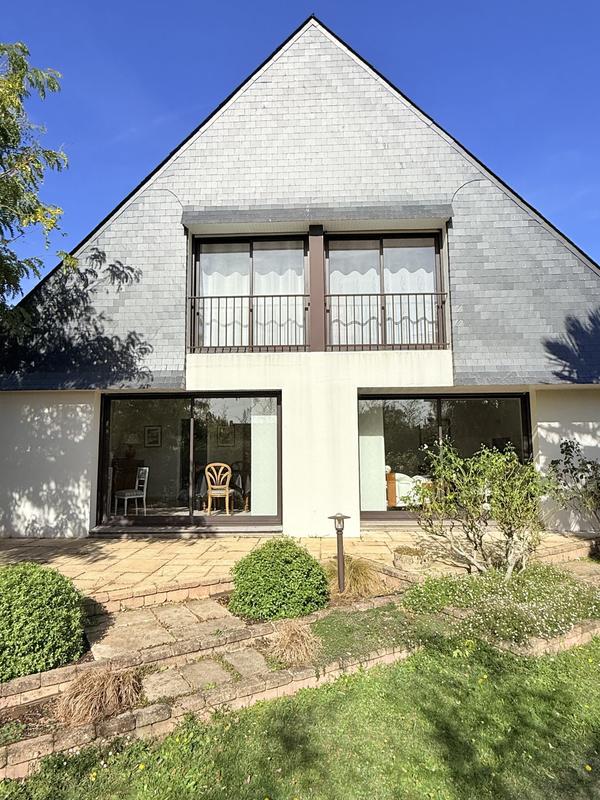 Maison - 152 m² - 7 pièces