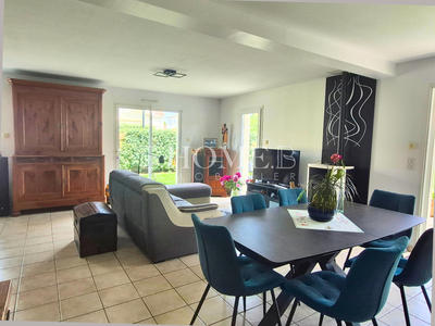 Maison - 102 m² - 5 pièces