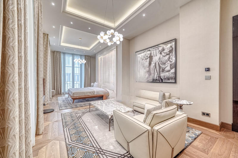 Appartement - 572 m² - 8 pièces