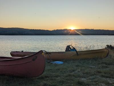 Canoë coucher de soleil Auphelle