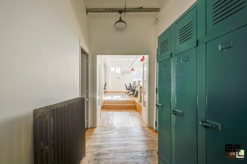 Loft - 255 m² - 2 pièces