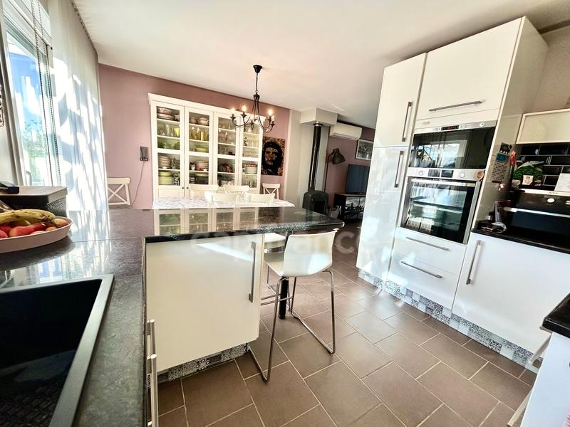 Maison - 86 m² - 5 pièces