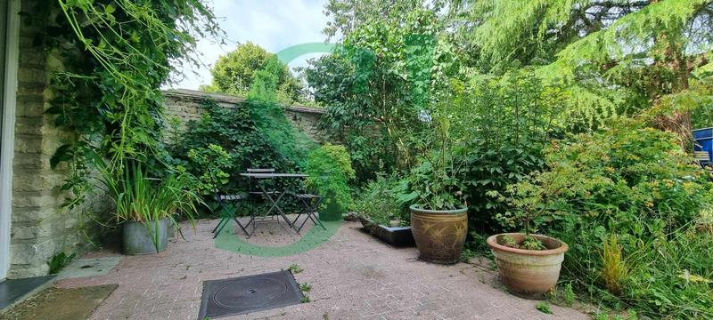 Maison bourgeoise - 200 m² - 8 pièces