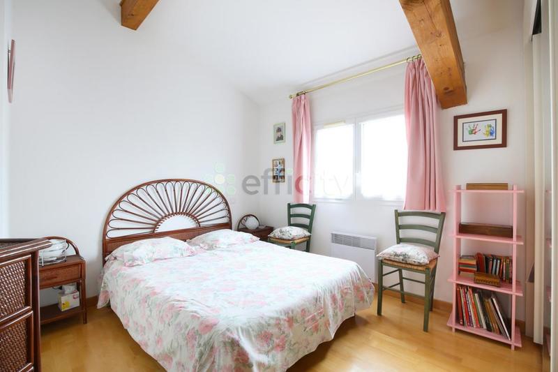 Maison - 196 m² - 6 pièces