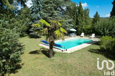 Maison - 134 m² - 4 pièces