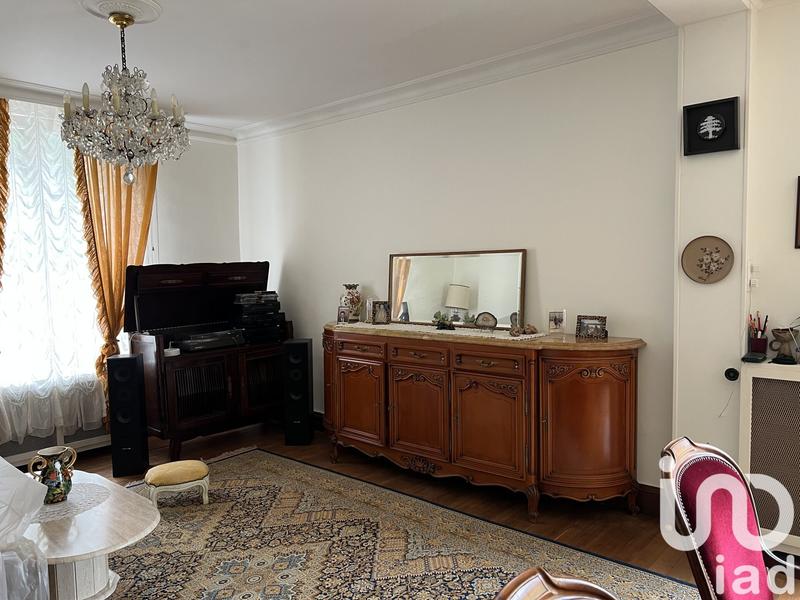 Maison - 315 m² - 13 pièces