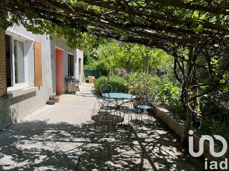 Maison - 187 m² - 7 pièces