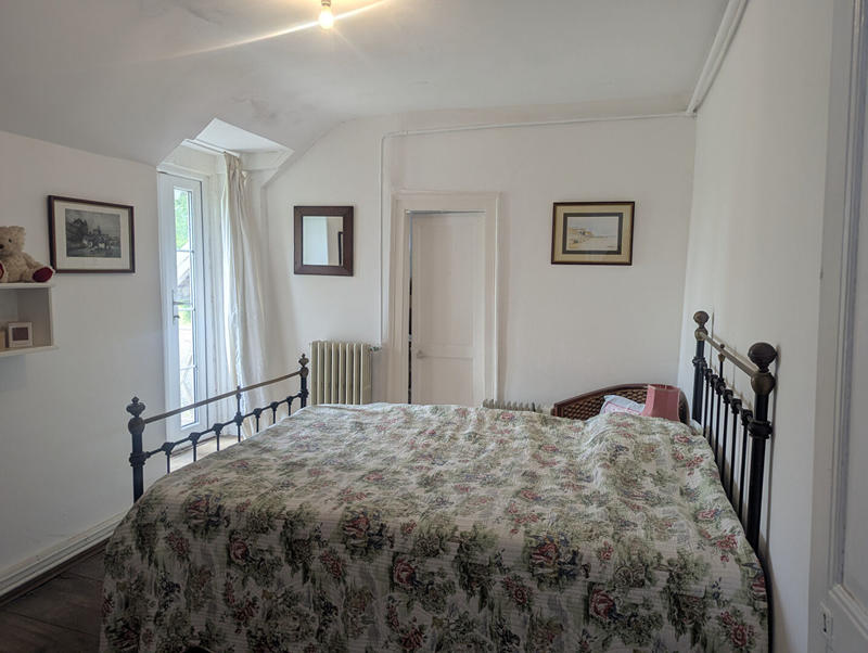 Maison - 238 m² - 8 pièces