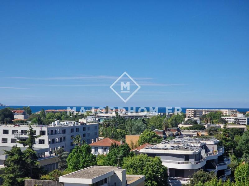 Appartement - 95 m² - 4 pièces