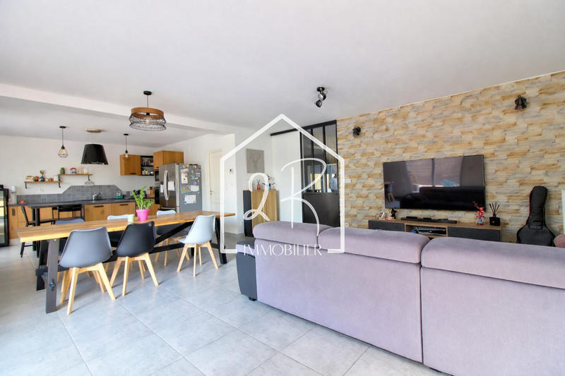 Maison - 100 m² - 5 pièces