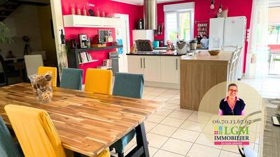 Maison - 201 m² - 6 pièces