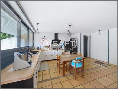 Maison - 110 m² - 4 pièces