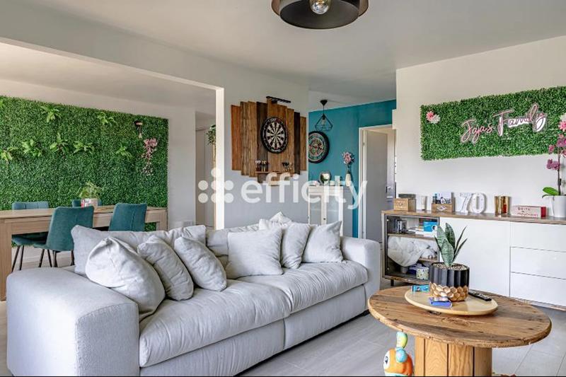 Appartement - 110 m² - 6 pièces