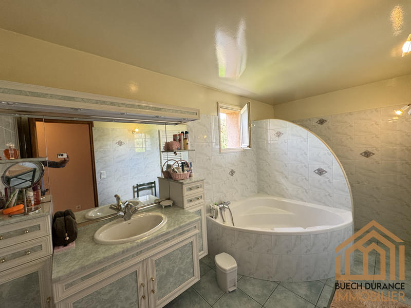 Maison - 155 m² - 5 pièces