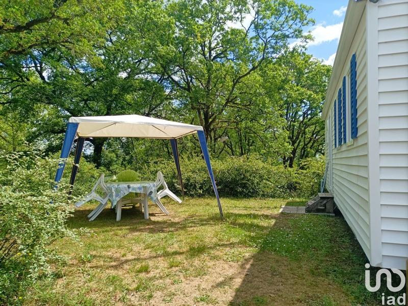 Local commercial - 25 000 m²