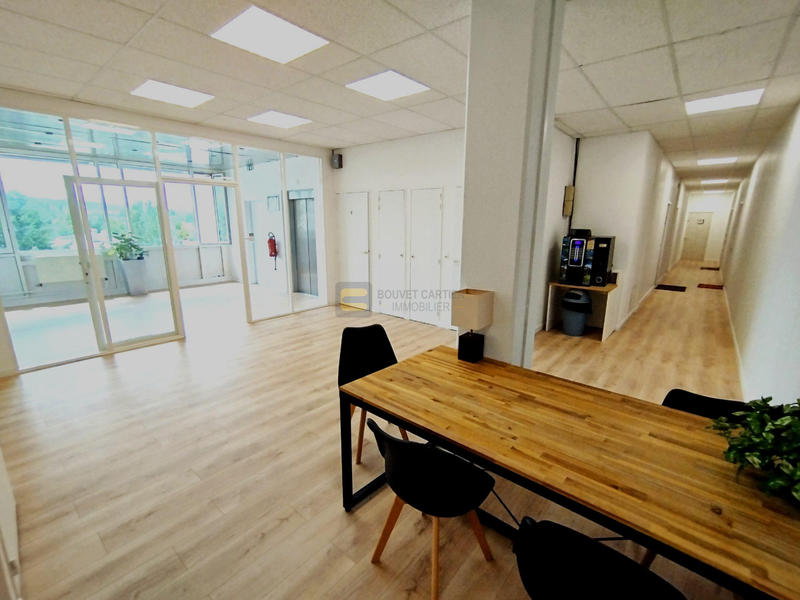 Local commercial - 24 m² - 1 pièce