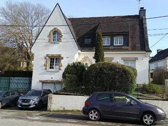 Maison - 168 m² - 7 pièces