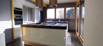 Maison - 95 m² - 3 pièces