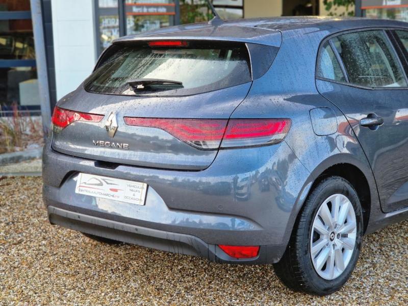 Renault Mégane IV Berline Blue dCi 115 Edc Bus