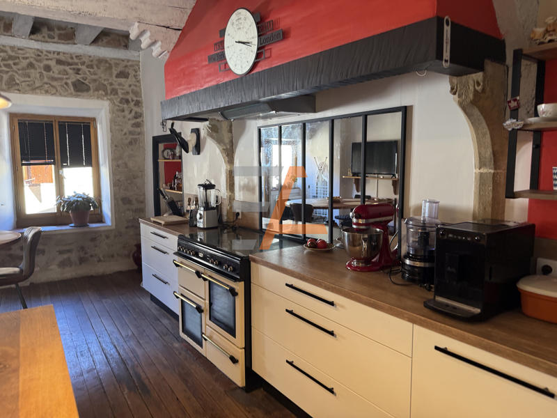 Maison - 175 m² - 6 pièces