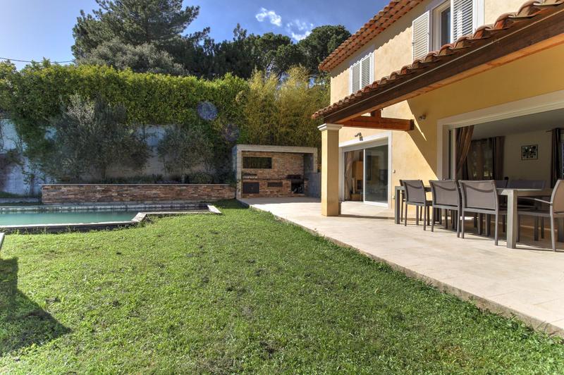 Maison - 175 m² - 6 pièces