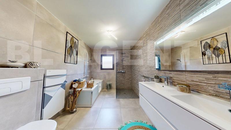 Villa - 190 m² - 7 pièces