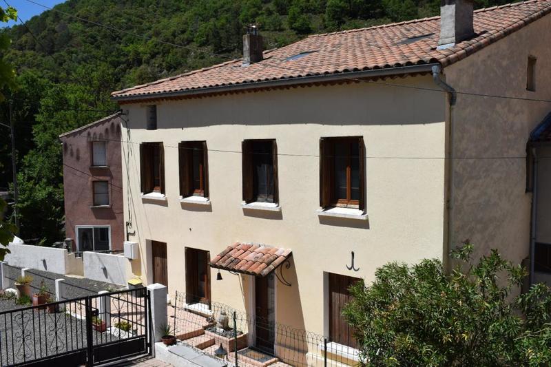 Maison de village - 250 m² - 10 pièces